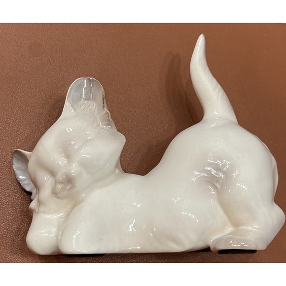 VTG White Sleeping Cat Anthony Freeman Ceramics MCM Adorable Cat Decor Cat Lady